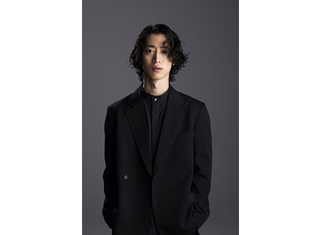 角野 隼斗