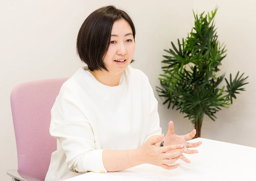 一般社団法人at Will Work 代表 藤本あゆみ 氏のインタビュー風景