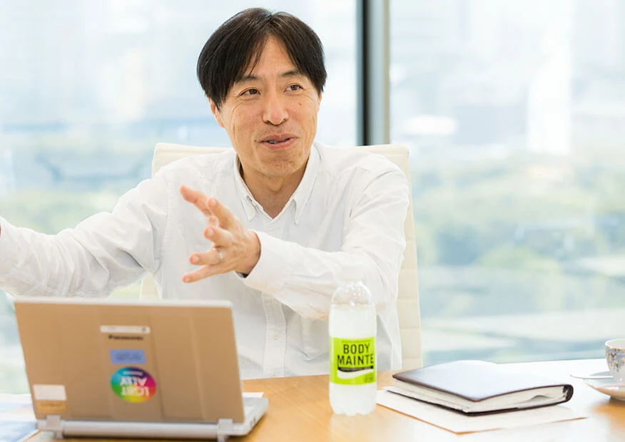 パナソニック株式会社 コネクティッドソリューションズ社 人事・総務担当 ダイバーシティ推進担当 常務 大橋智加 氏のインタビュー風景