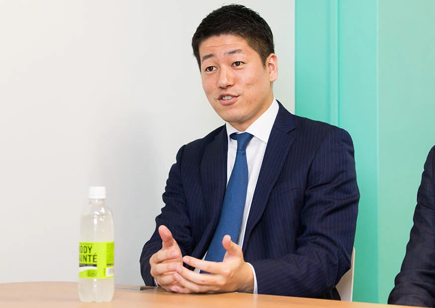 株式会社パソナ メディカル健康経営本部 副本部長 佐川泰徳 氏のインタビュー風景
