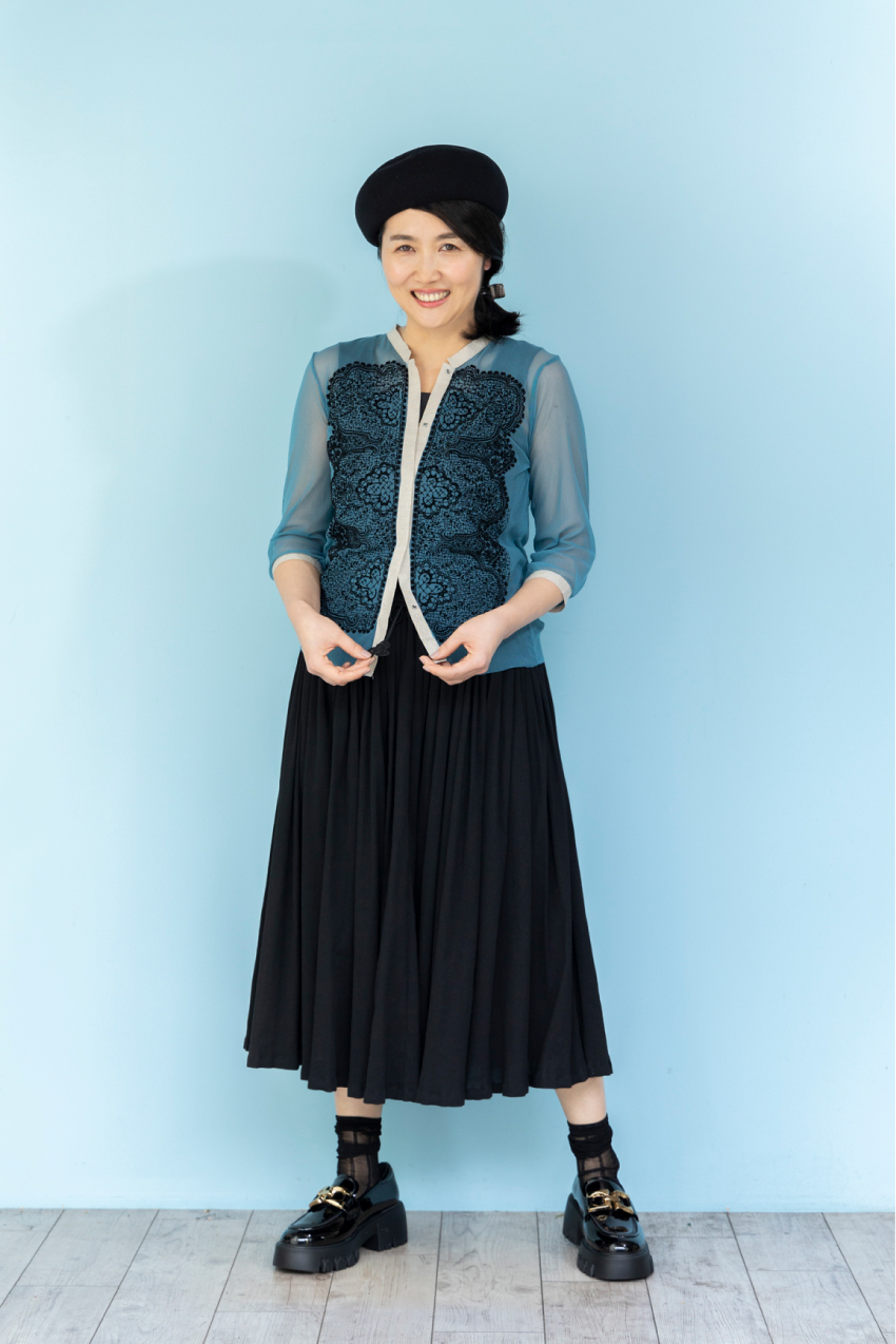 第46回 シアーシャツを上品に/スタイリスト・石田純子さんの【明日、何着る?】