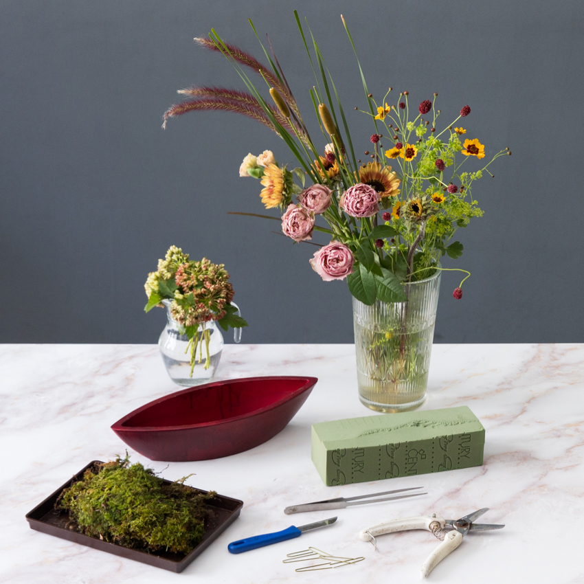 第59回 アンティークカラーのパラレルアレンジ/北欧フラワーデザイン協会・ヘンティネン・クミさんの【フィンランド花通信】