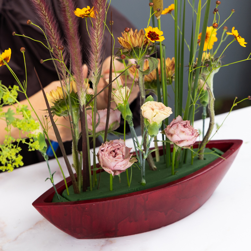 第59回 アンティークカラーのパラレルアレンジ/北欧フラワーデザイン協会・ヘンティネン・クミさんの【フィンランド花通信】