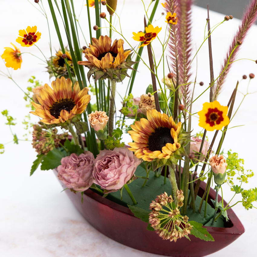 第59回 アンティークカラーのパラレルアレンジ/北欧フラワーデザイン協会・ヘンティネン・クミさんの【フィンランド花通信】