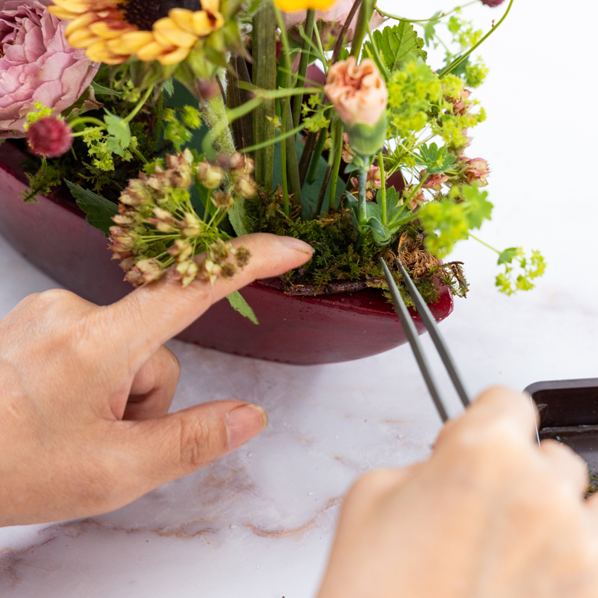 第59回 アンティークカラーのパラレルアレンジ/北欧フラワーデザイン協会・ヘンティネン・クミさんの【フィンランド花通信】