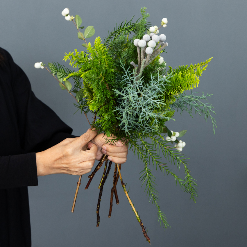 第60回　針葉樹のブーケ／北欧フラワーデザイン協会・ヘンティネン・クミさんの【フィンランド花通信】