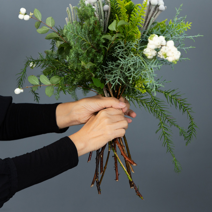 第60回　針葉樹のブーケ／北欧フラワーデザイン協会・ヘンティネン・クミさんの【フィンランド花通信】