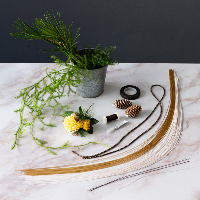 第61回　この新年は、北欧風のスワッグで／北欧フラワーデザイン協会・ヘンティネン・クミさんの【フィンランド花通信】