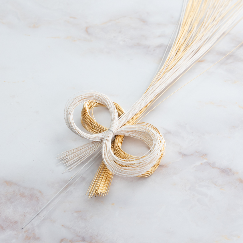 第61回　この新年は、北欧風のスワッグで／北欧フラワーデザイン協会・ヘンティネン・クミさんの【フィンランド花通信】