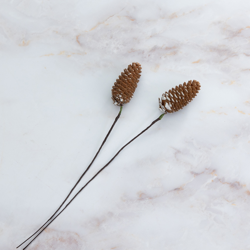 第61回　この新年は、北欧風のスワッグで／北欧フラワーデザイン協会・ヘンティネン・クミさんの【フィンランド花通信】