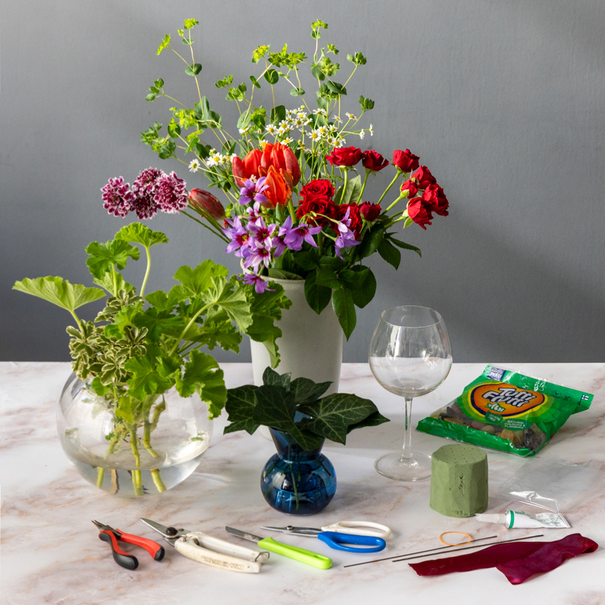 第62回 チョコ×花でバレンタインサプライズ/北欧フラワーデザイン協会・ヘンティネン・クミさんの【フィンランド花通信】