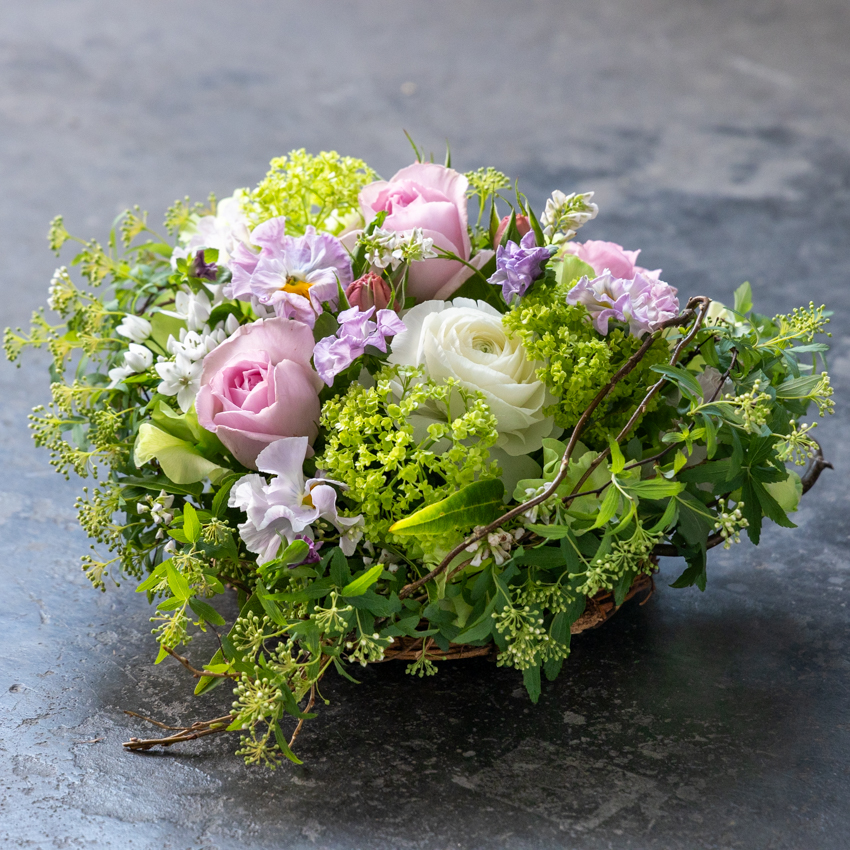 第64回 母の日のハートアレンジメント/北欧フラワーデザイン協会・ヘンティネン・クミさんの【フィンランド花通信】