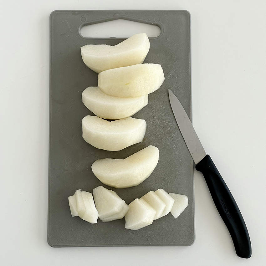 第60回　シャインマスカットと和梨のサラダ／菓子研究家・福田里香さん の【台所はいつもセレンディピティ】