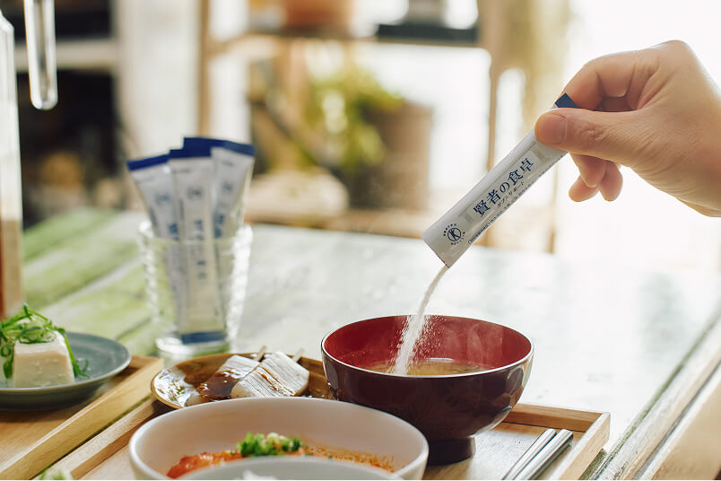 賢者の食卓を使う様子